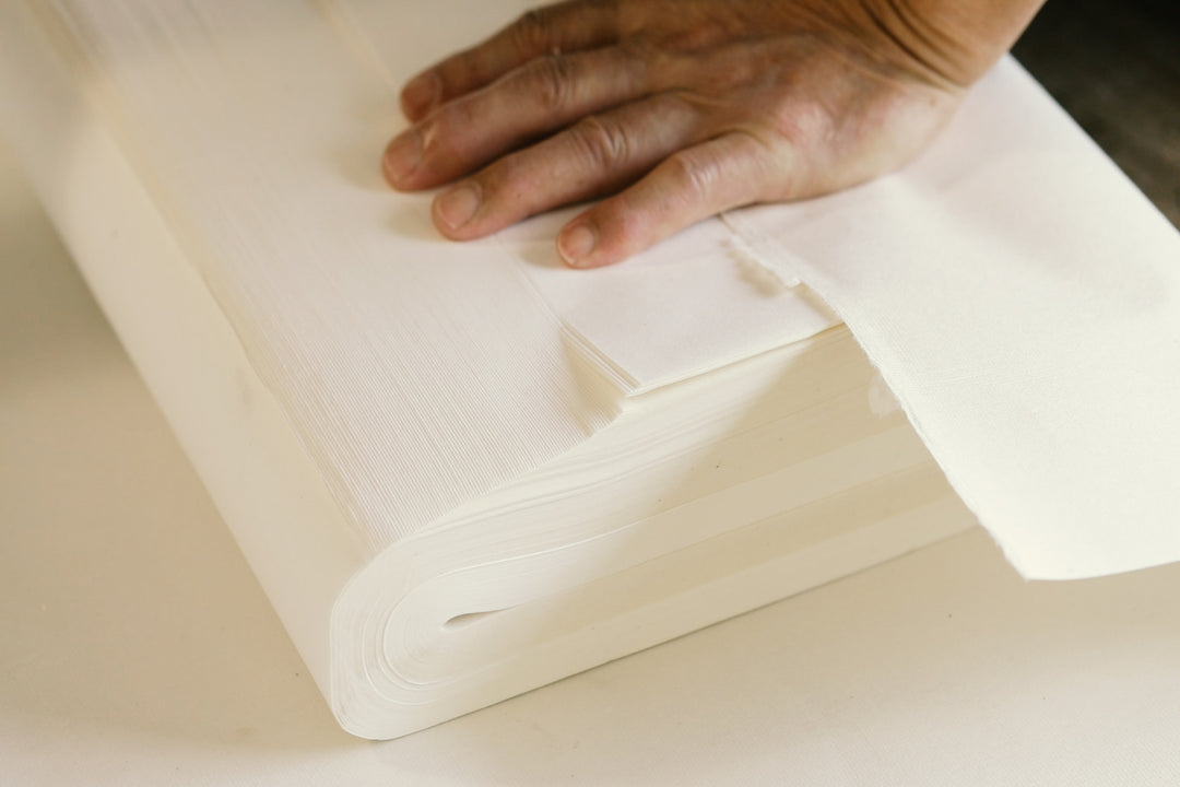 Handmade Gasen-shi Calligraphy Paper "Gyokuho" (Half-cut, 50 sheets)