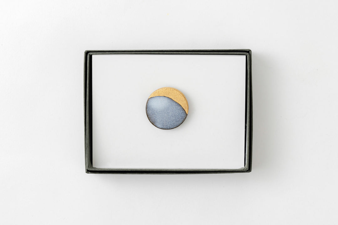Shiraiwa-yaki Brooches by MEMENTOS