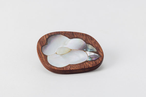 Tsubaki raden Pin/Brooch