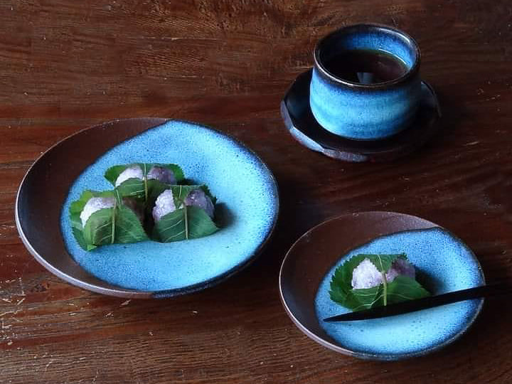 Shiraiwa-yaki Crescent Moon Plate