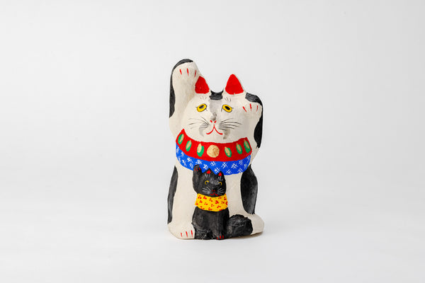 Double-beckoning Lucky Cats