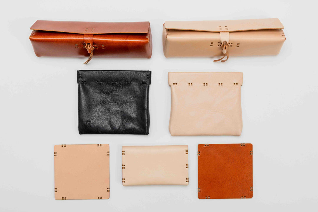 Deer Veg-Tan Leather Squeeze Coin Purse