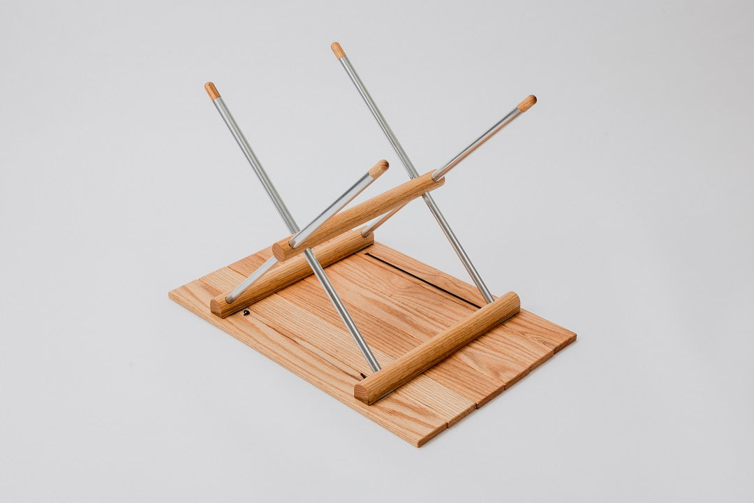 PLAY. Oak Roll Table