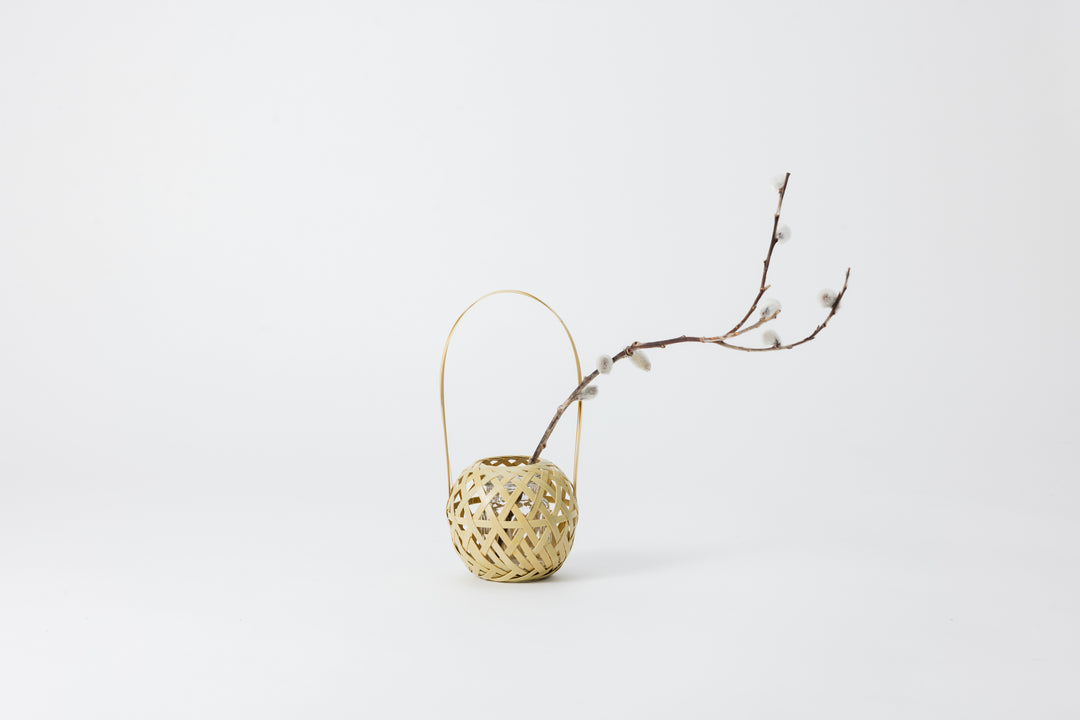 Bamboo woven flower vessel