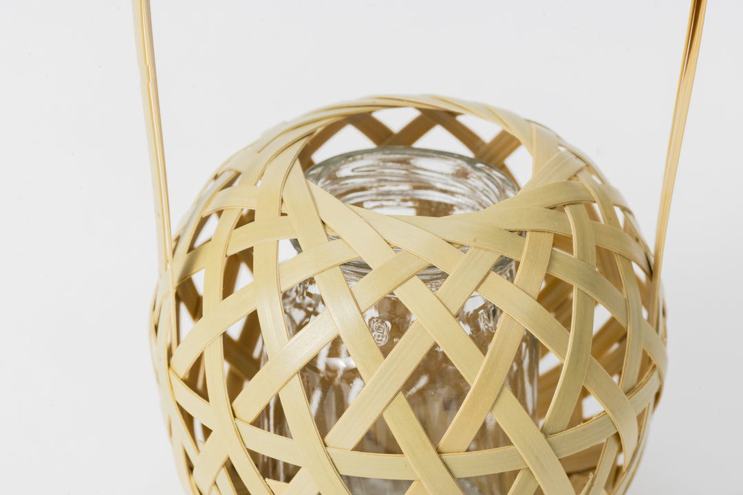 Bamboo woven flower vessel