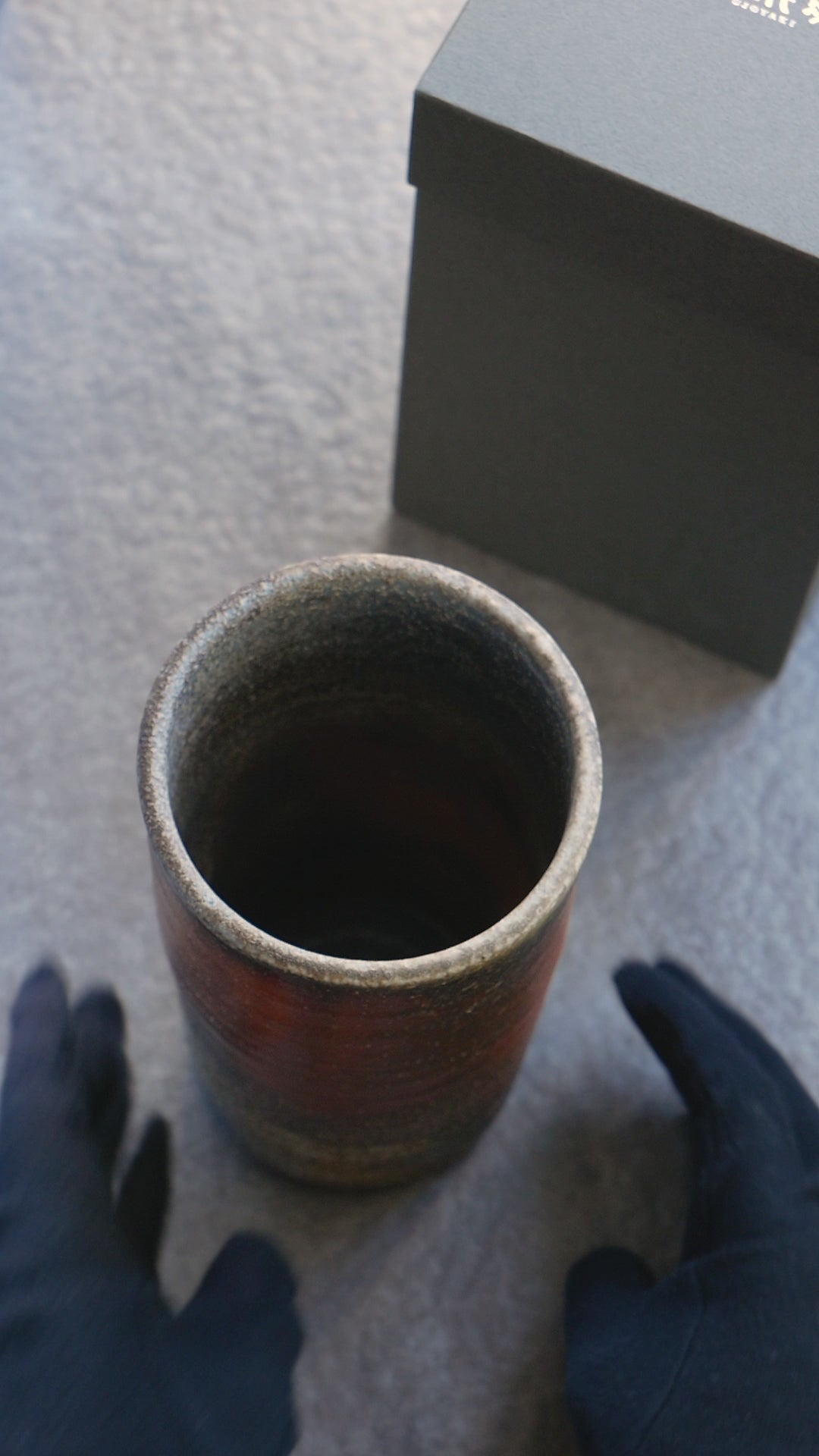 Tsugaru Ujo-yaki Natural Ash Glaze Cylindrical Hanaike [CHI-01]