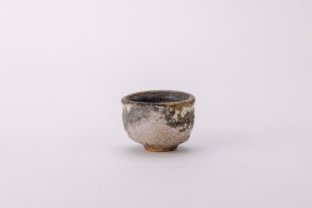 Tsugaru Ujo-yaki Natural Glaze Guinomi [GN-06]