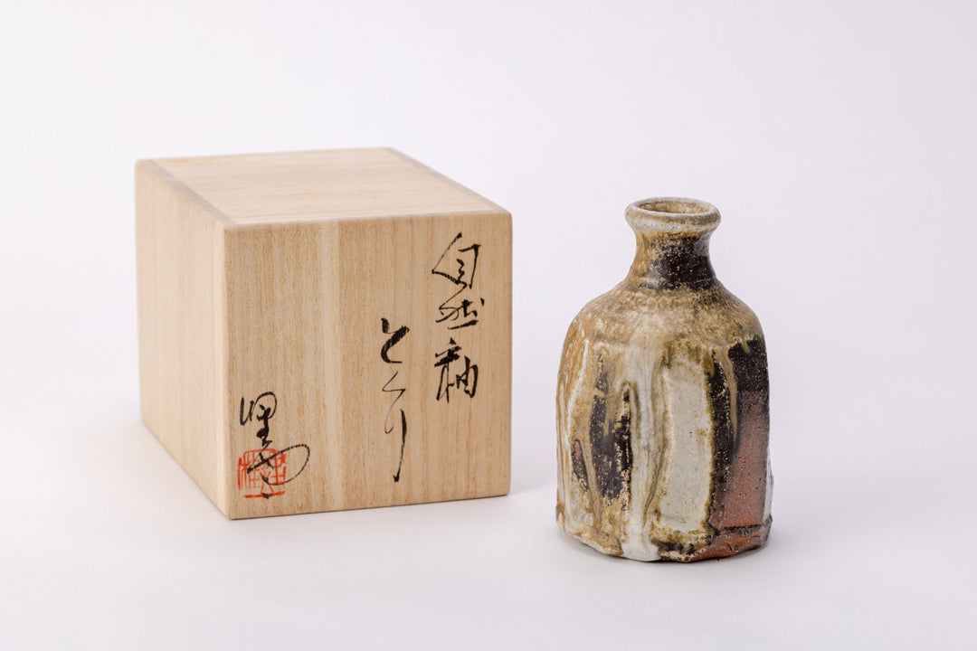 Tsugaru Ujo-yaki Natural Glaze Tokkuri [TK-03]